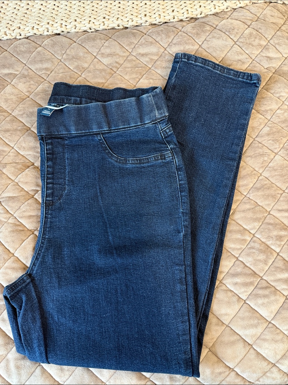 Karen Scott Pull on jeans size PL